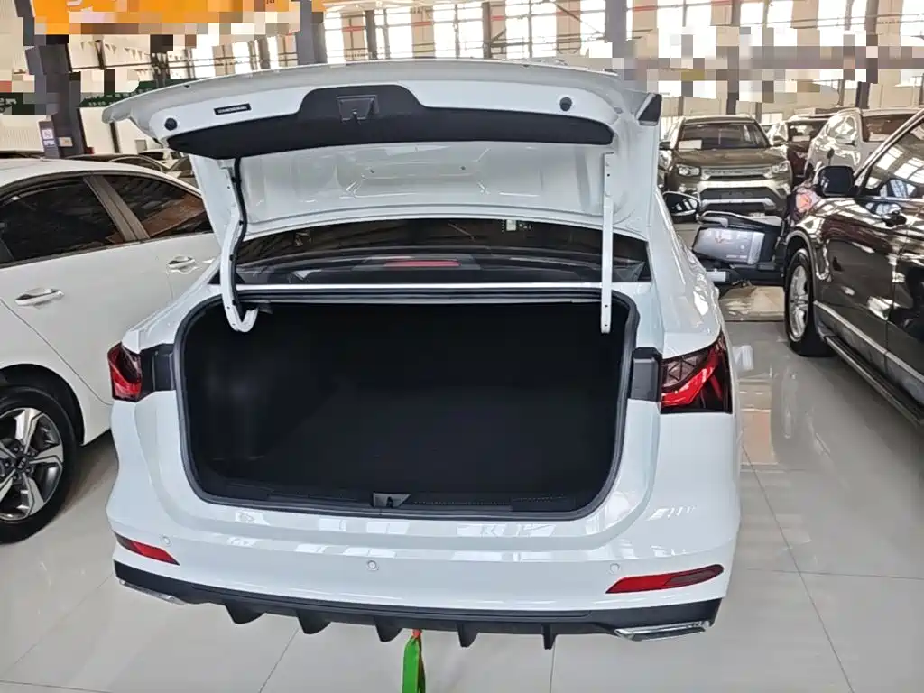 Roewe i5 — миниатюра 19
