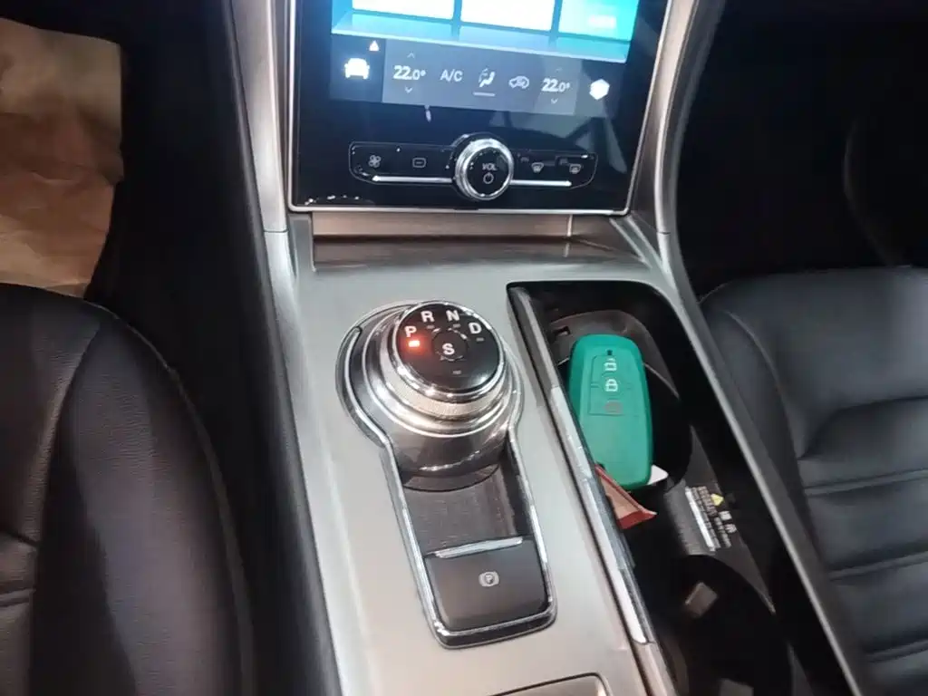 Ford Mondeo — миниатюра 14