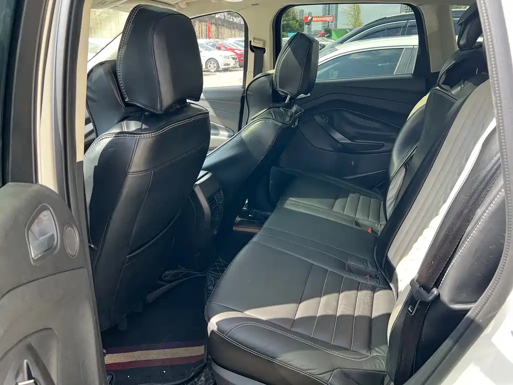 Ford Kuga — миниатюра 4