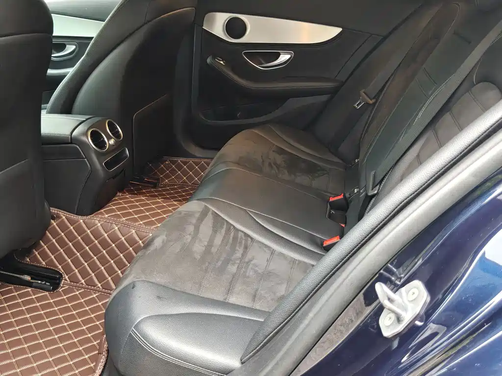 Mercedes-Benz C-Class — миниатюра 15
