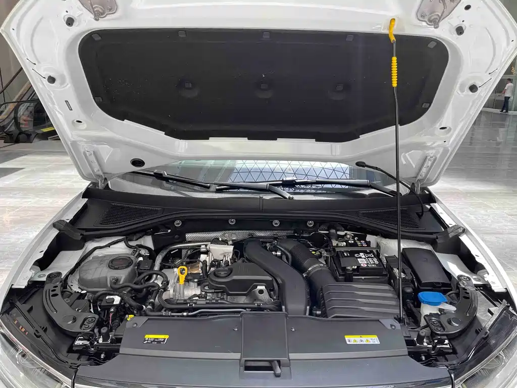 Volkswagen T-Roc — миниатюра 14