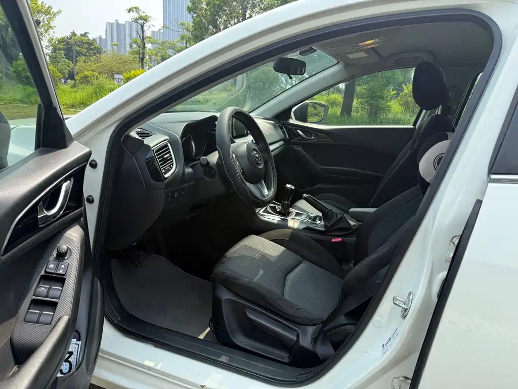 Mazda 3 Axela — миниатюра 8