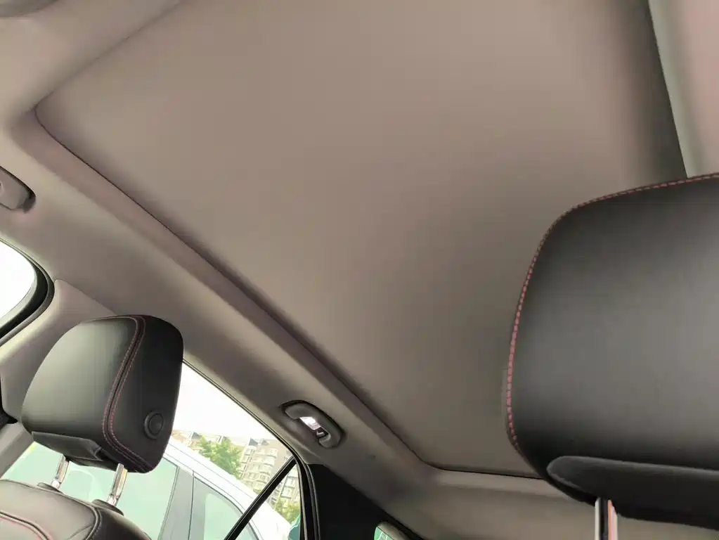 Chevrolet Equinox — миниатюра 11