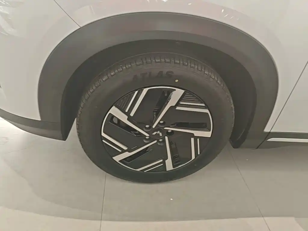 Wuling Xingguang S — миниатюра 23
