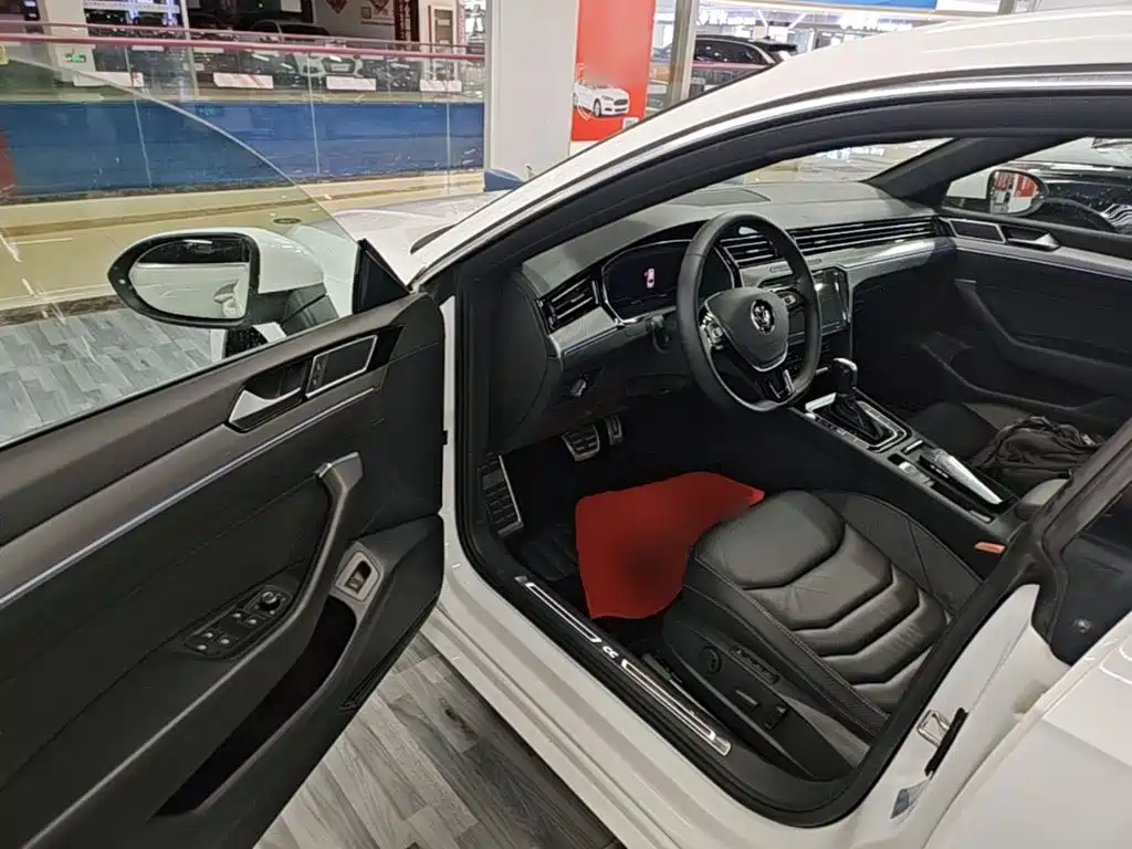 Volkswagen CC — миниатюра 16
