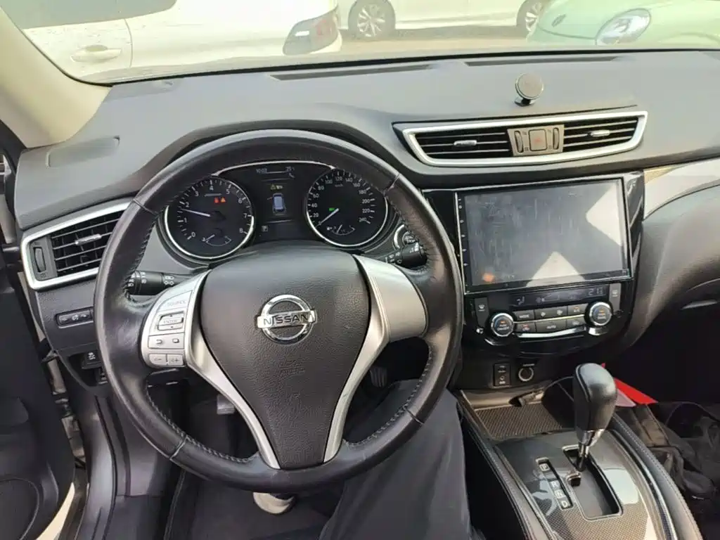 Nissan X-Trail — миниатюра 10