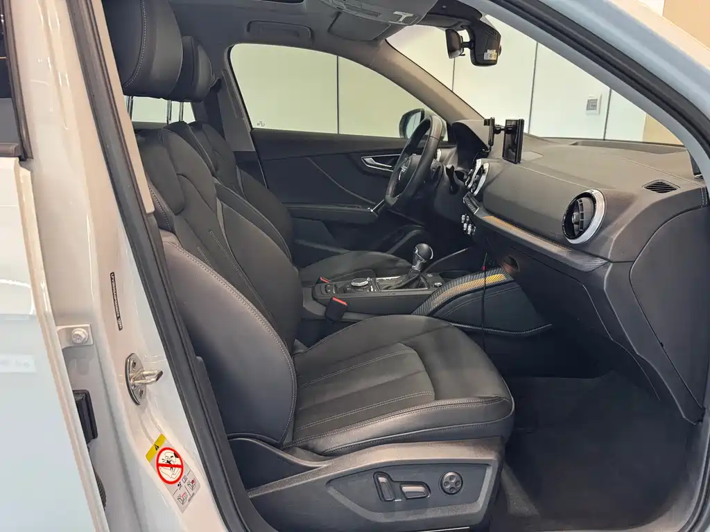 Audi Q2L — миниатюра 11