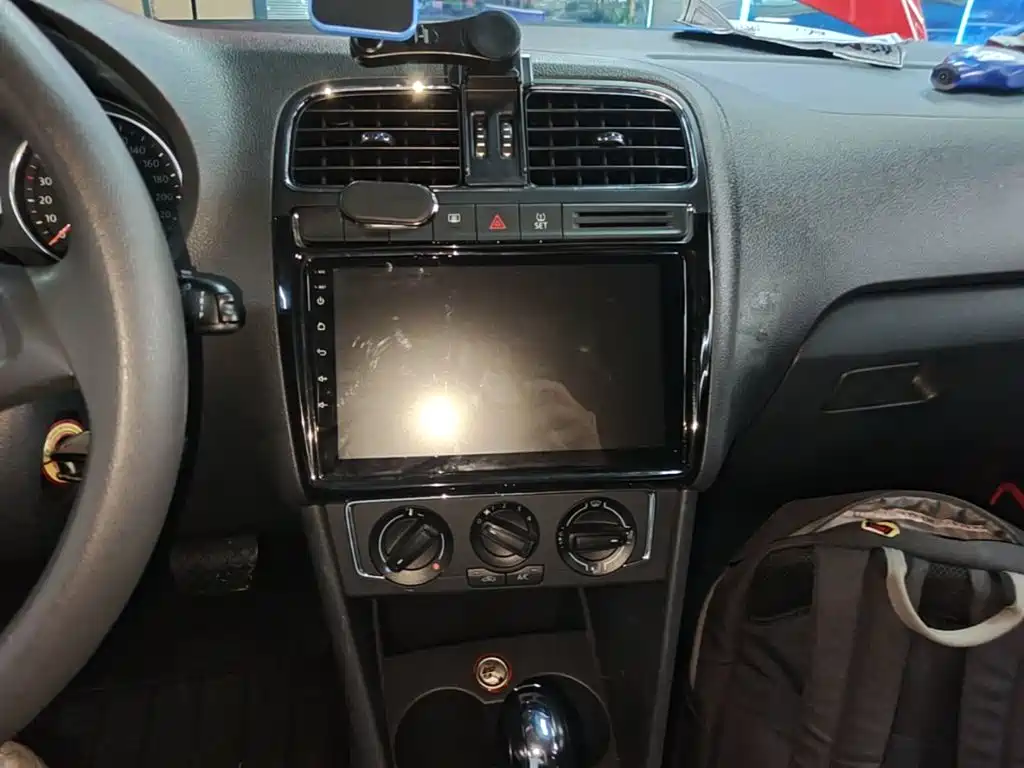 Volkswagen Polo — миниатюра 13