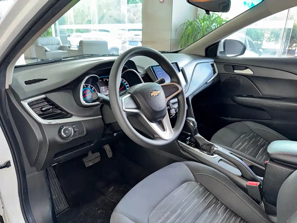 Chevrolet Cavalier 1.5L Auto Joy Fashion Edition, фото 12