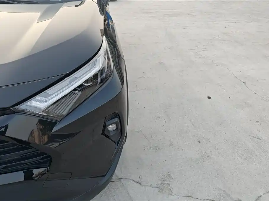 TOYOTA RAV4 RONGFANG