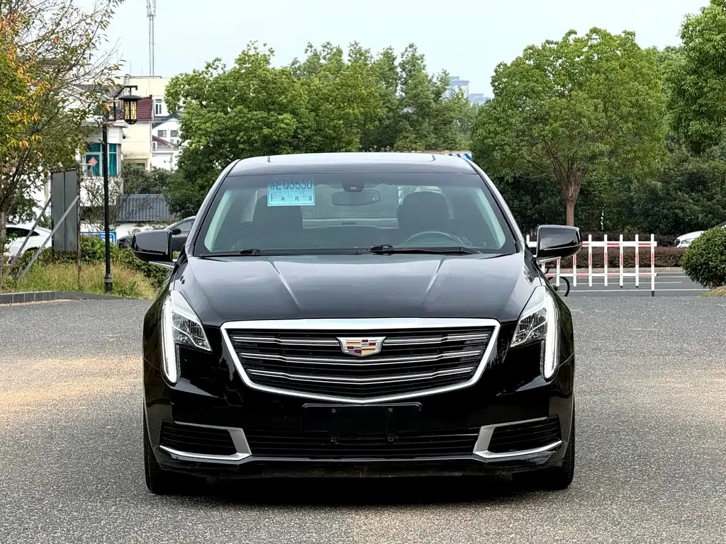 Cadillac XTS — миниатюра 2