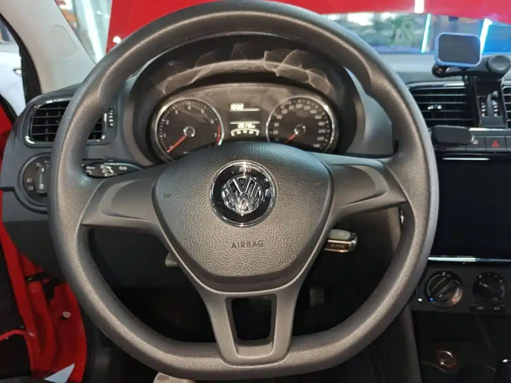 Volkswagen Polo — миниатюра 11