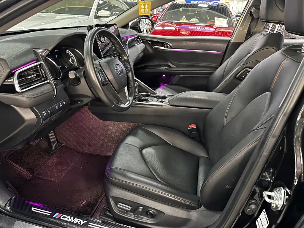 Toyota Camry — миниатюра 8