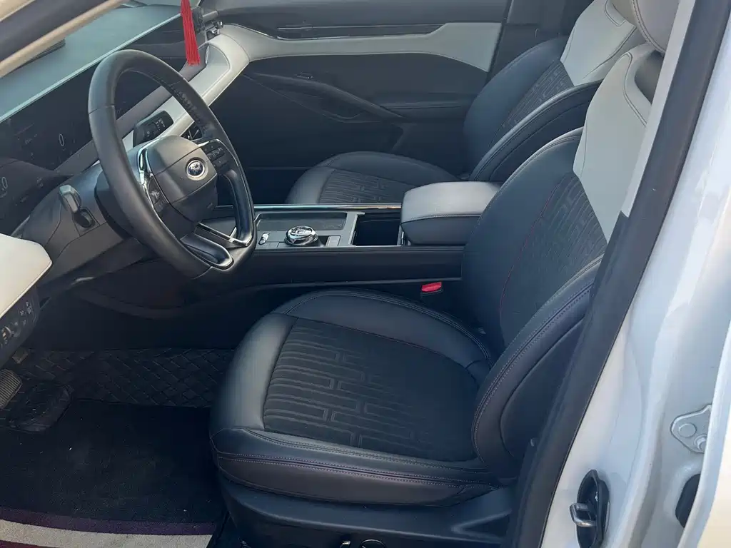 Ford Mondeo — миниатюра 6