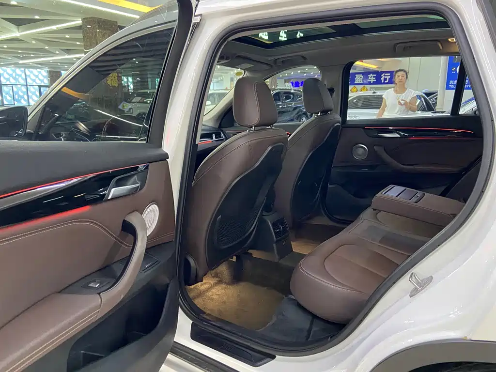 BMW X1 2022 sDrive20Li Premium