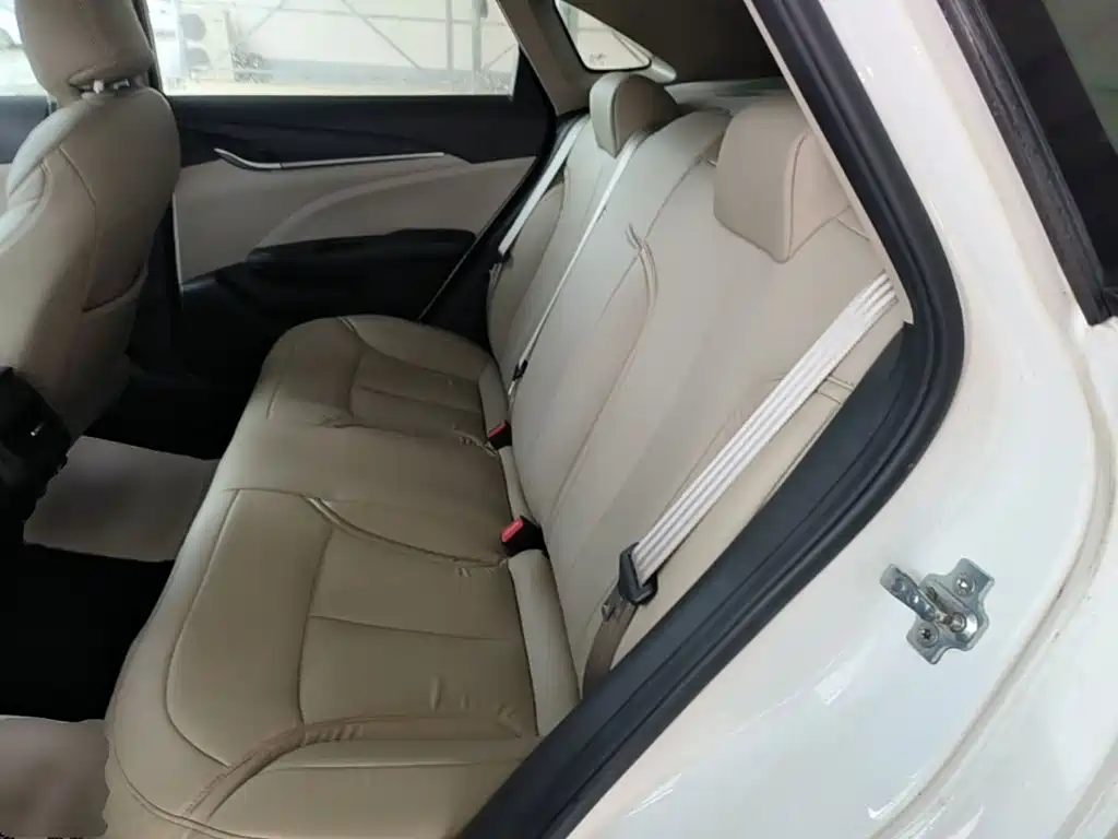 Buick Excelle — миниатюра 17