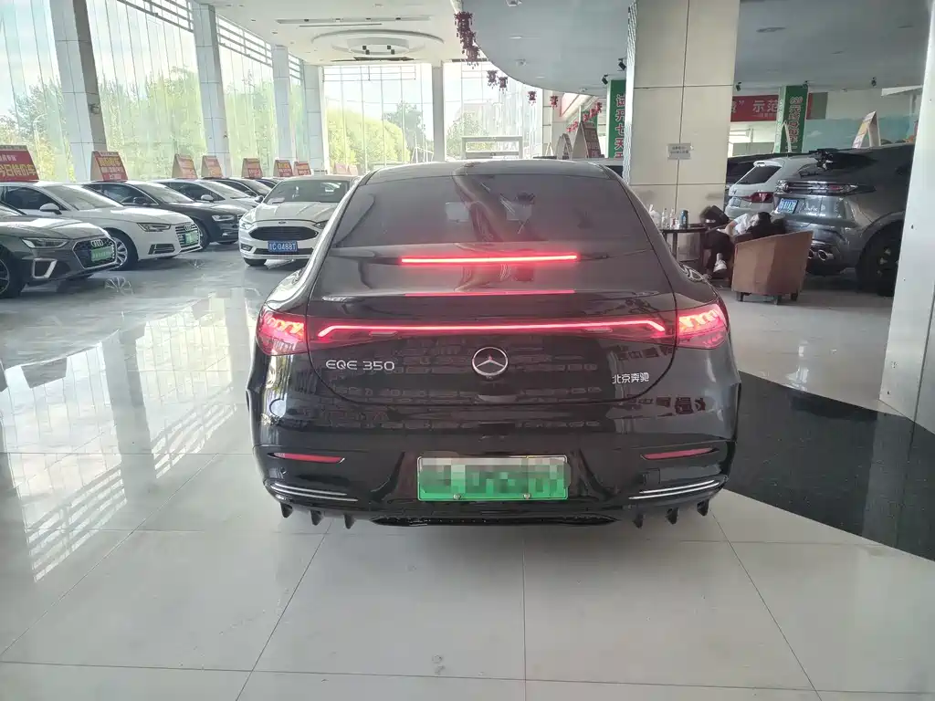 Mercedes-Benz EQE — миниатюра 13