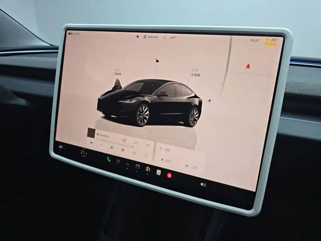 Tesla Model 3 — миниатюра 13