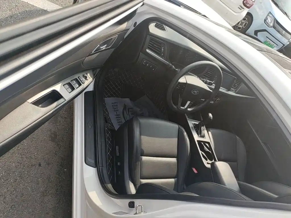 Hyundai Mistra — миниатюра 16