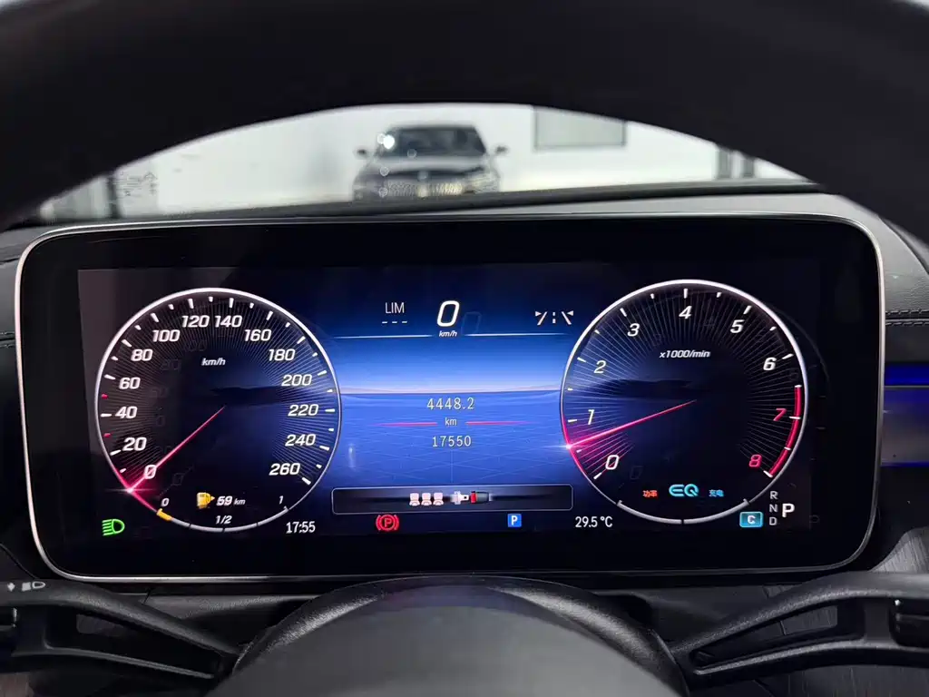 Mercedes-Benz C-Class — миниатюра 5