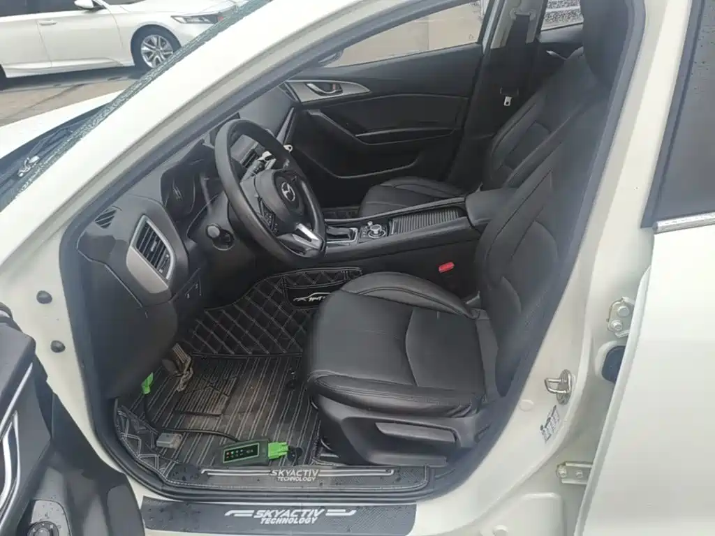 Mazda 3 Axela — миниатюра 15