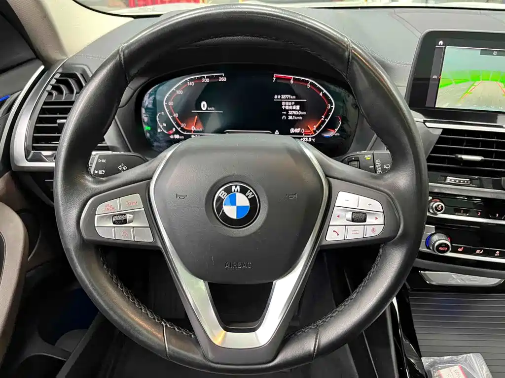BMW X3 — миниатюра 9