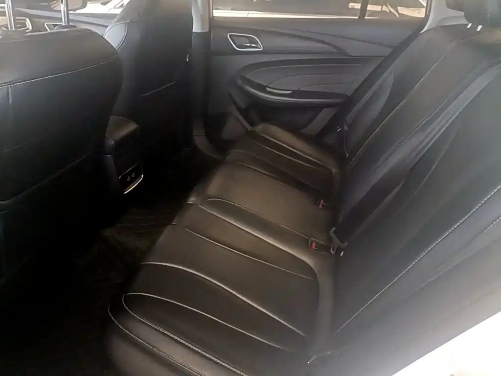 Roewe i5 — миниатюра 17