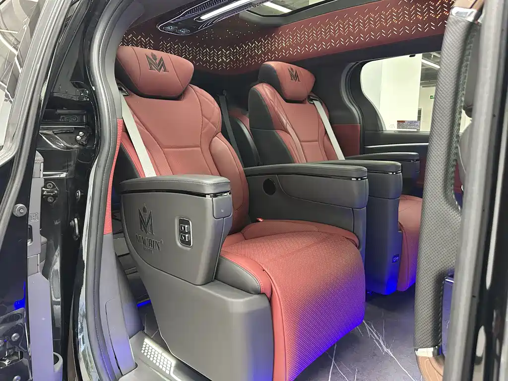 Toyota Sienna — миниатюра 17