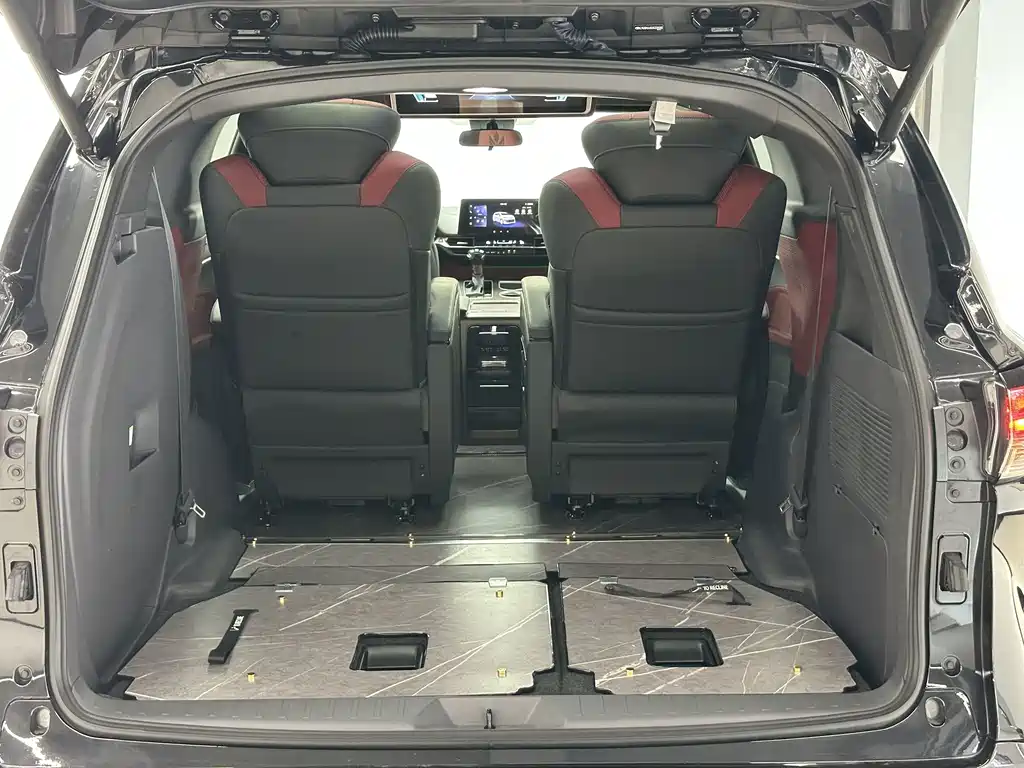 Toyota Sienna — миниатюра 25