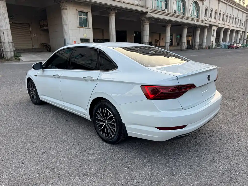 Volkswagen Sagitar — миниатюра 9