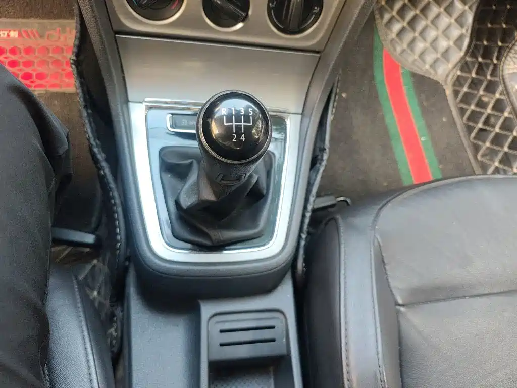 Volkswagen Lavida — миниатюра 10