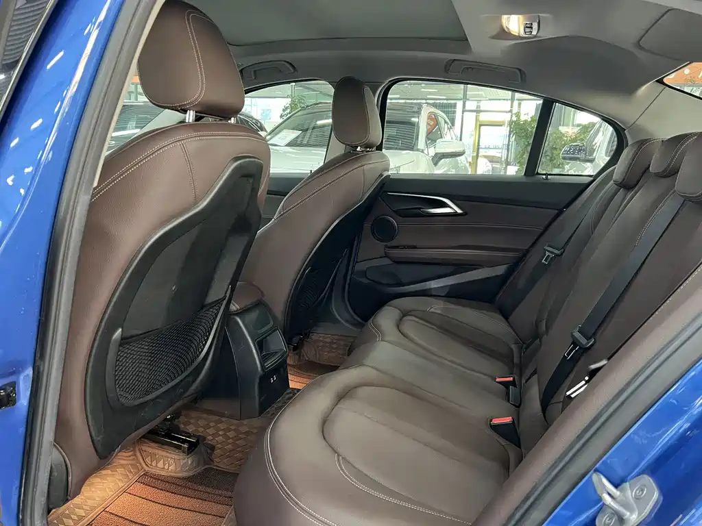 BMW 1 Series — миниатюра 6