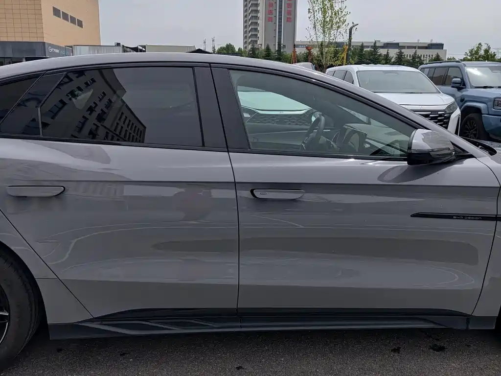 BYD Han 2025 DM-i Smart Drive 125KM Flagship