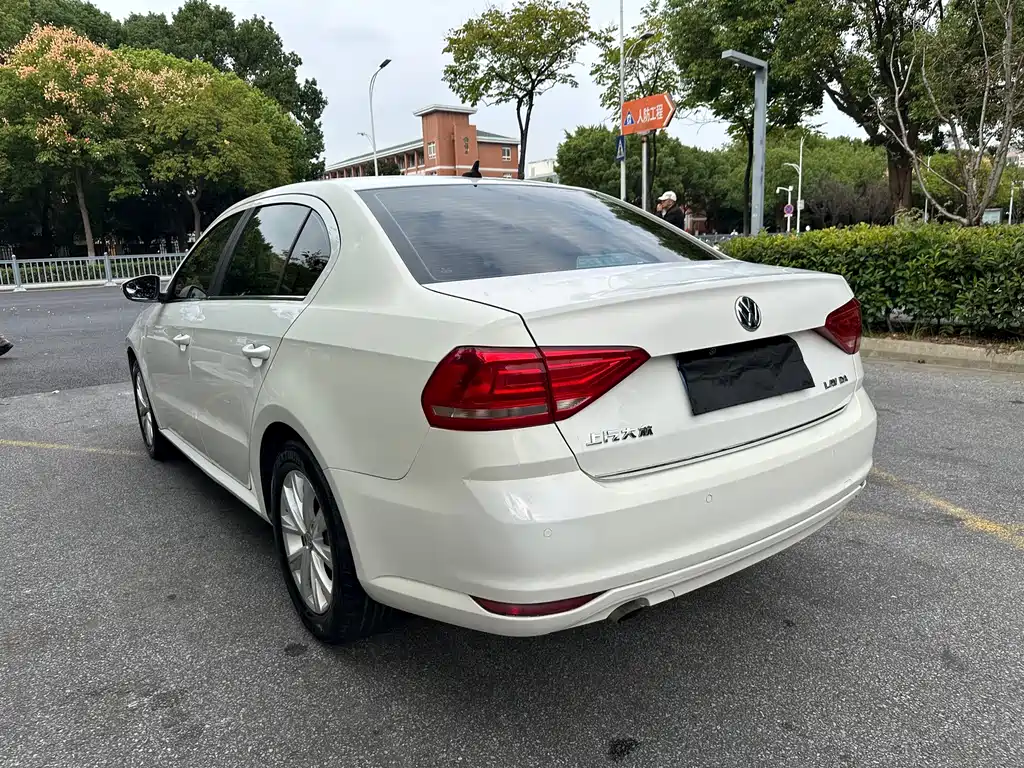 Volkswagen Lavida — миниатюра 7