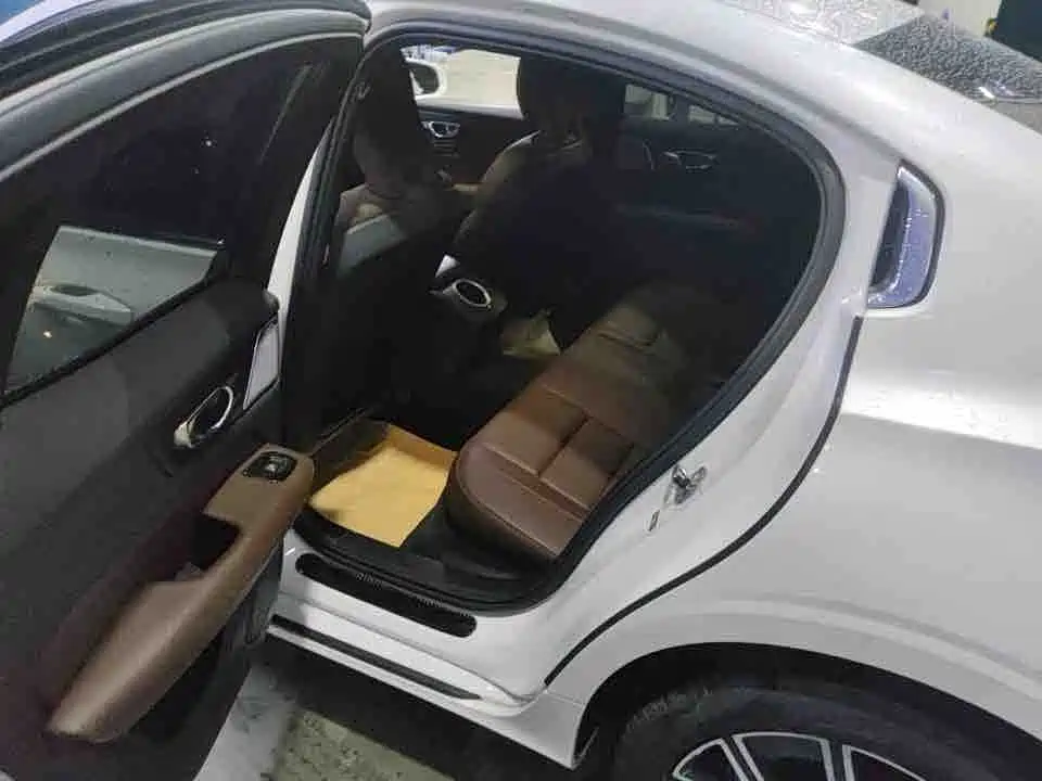 Volvo S60 — миниатюра 4