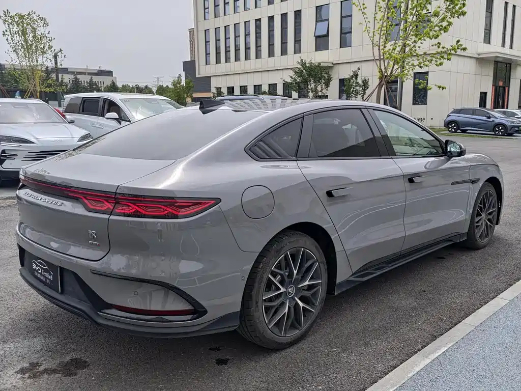 BYD Han 2025 DM-i Smart Drive 125KM Flagship