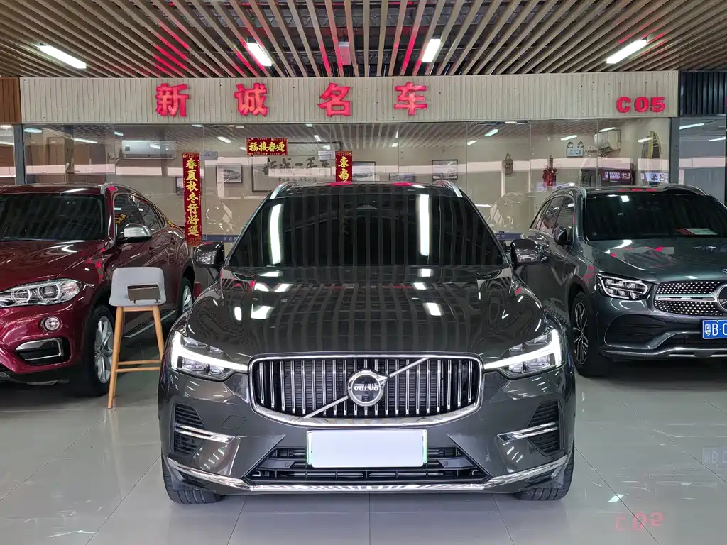 Volvo XC60 PHEV — миниатюра 2