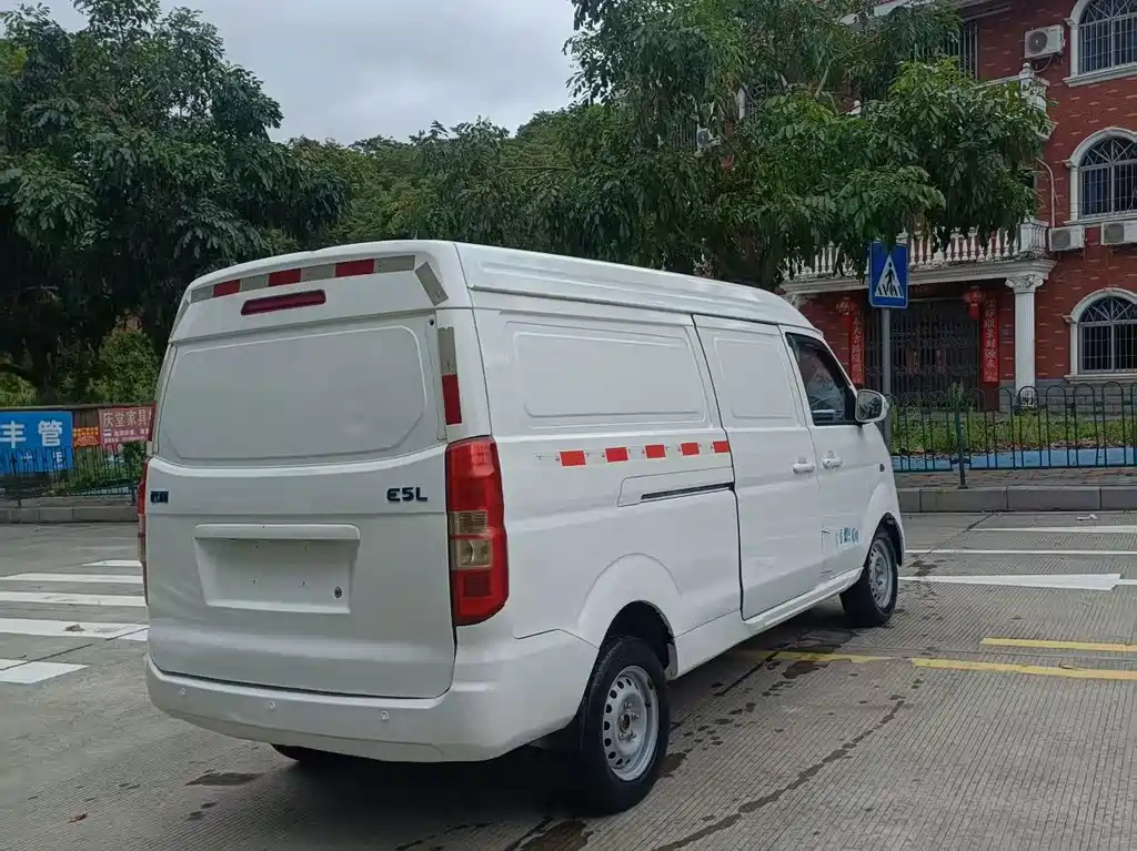 Yuan Cheng Yuan Cheng E5 — миниатюра 10