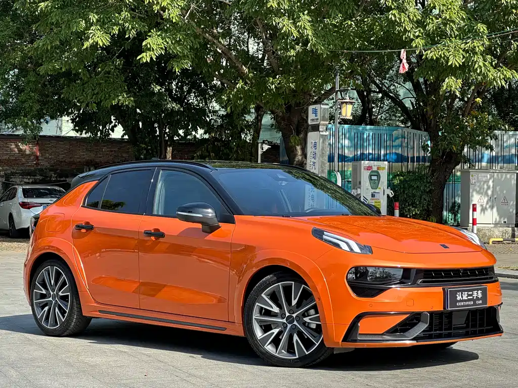 LYNK & CO. 02 HATCHBACK