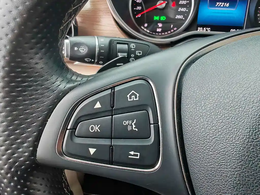 Mercedes-Benz V-Class — миниатюра 10
