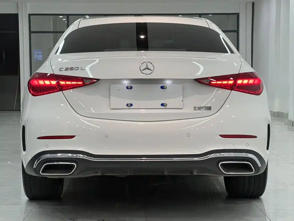 Mercedes-Benz C-Class — миниатюра 8