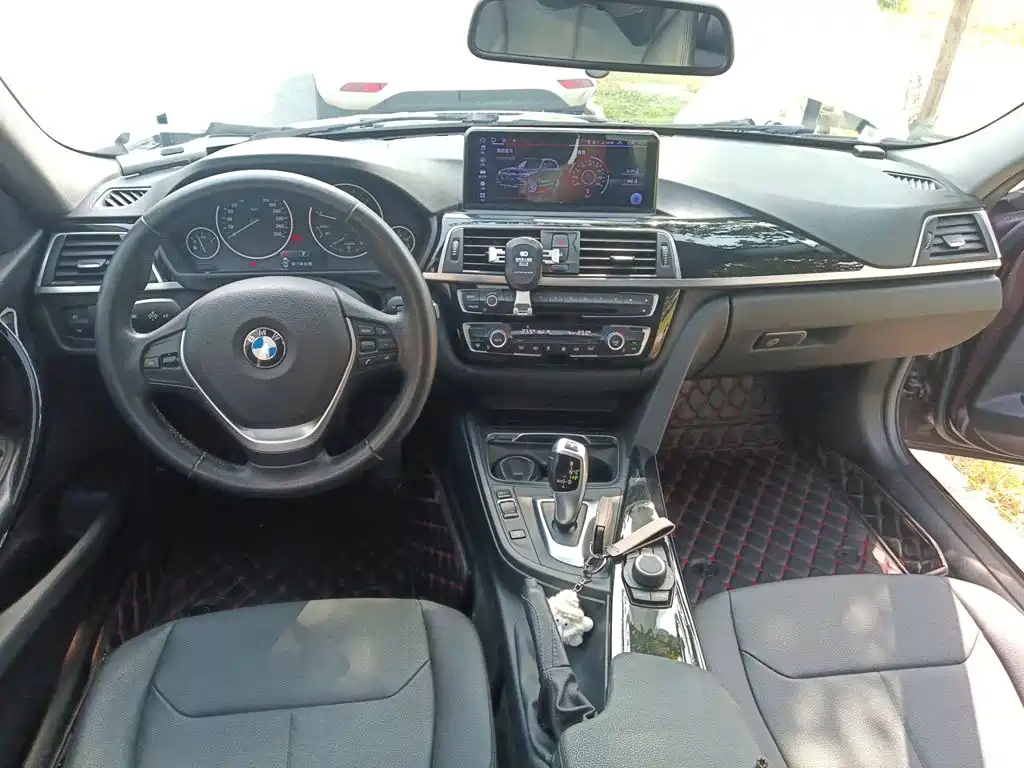 BMW 3 Series — миниатюра 10