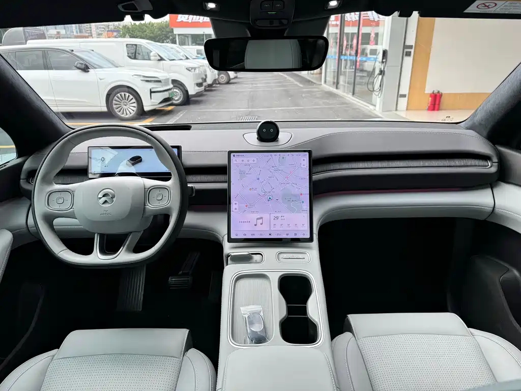 NIO ES6 — миниатюра 15