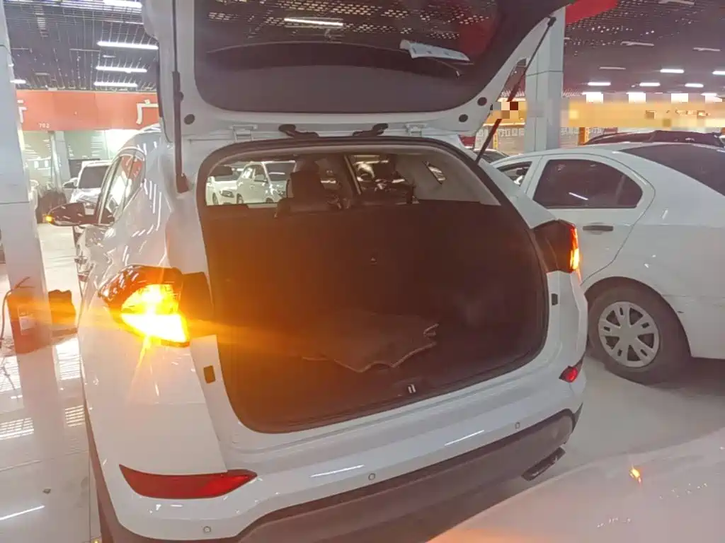 Hyundai Tucson — миниатюра 19