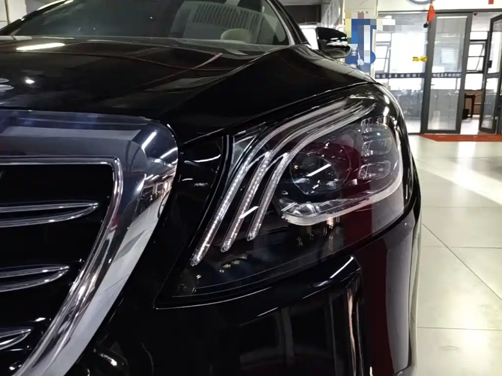 Mercedes-Benz S-Class — миниатюра 24