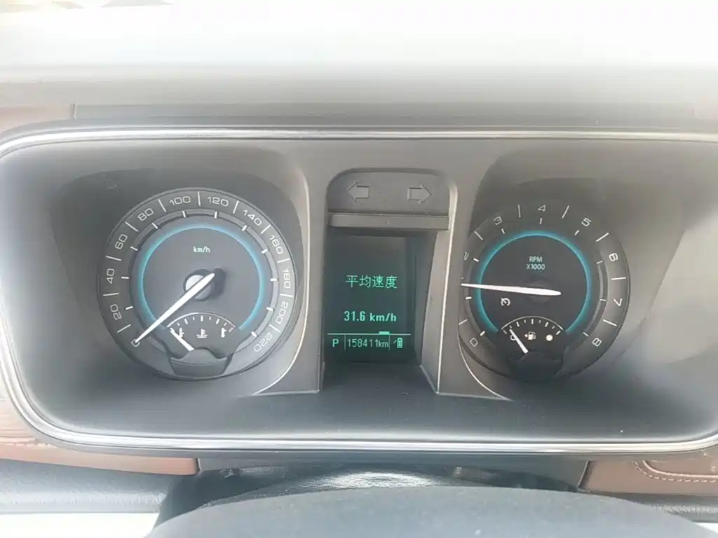 Buick GL8 — миниатюра 12