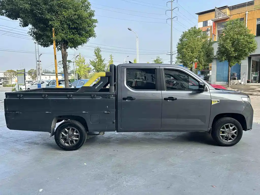 Wuling Journey — миниатюра 6