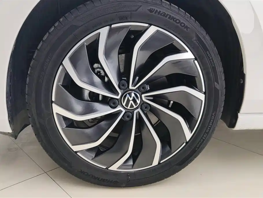 Volkswagen Golf 2023 280TSI DSG Pro