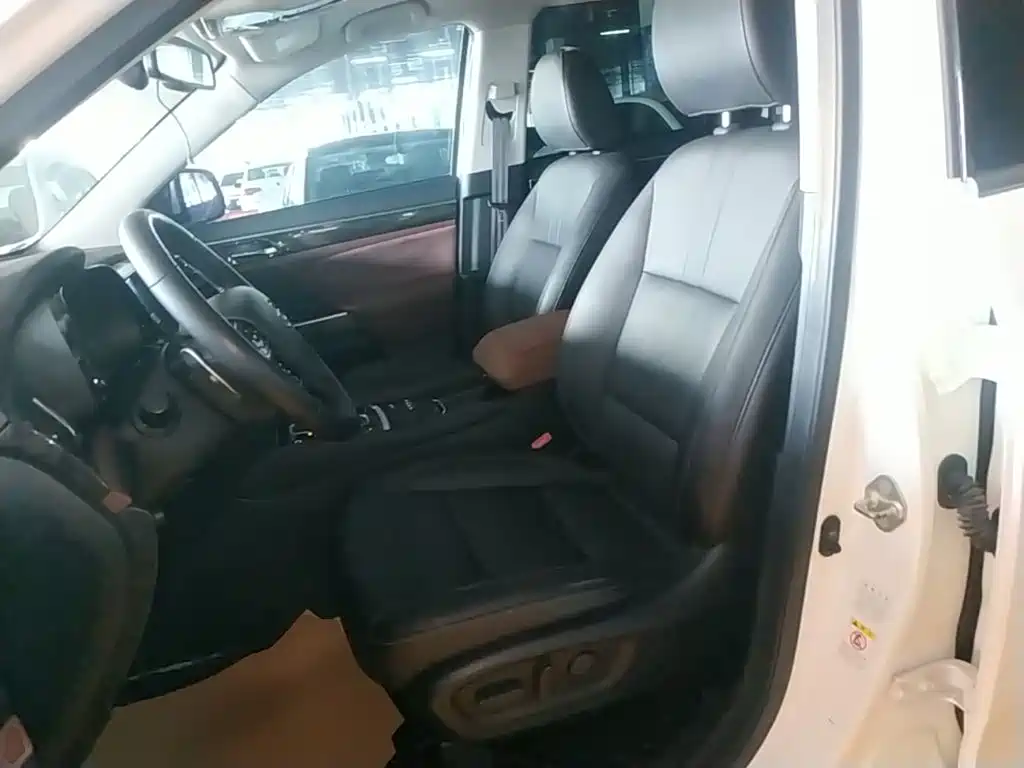 GAC Motor Trumpchi GS8 — миниатюра 15