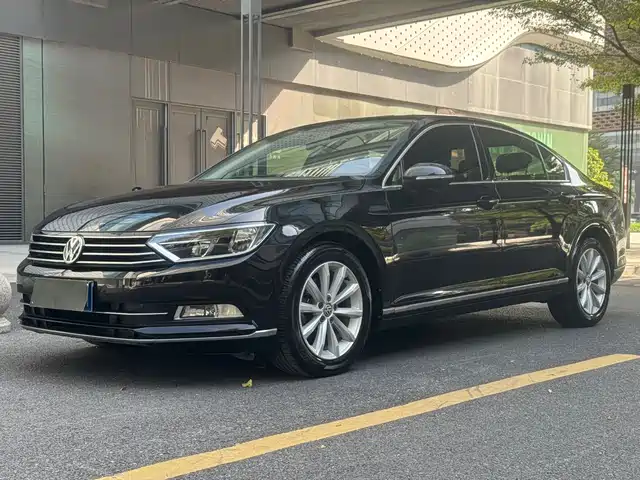 VOLKSWAGEN MAGOTAN 2017